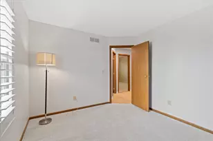 4476 Cliff Ridge Dr, Columbus, OH 43230 - Photo 15