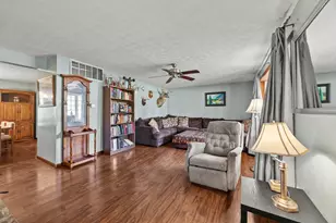 6360 Renee St, Springfield, OH 45502 - Photo 9