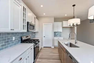 2140 Sun Dusk Wy, Marysville, OH 43040 - Photo 9