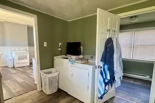 16 N Main St, Jeffersonville, OH 43128 - Photo 11