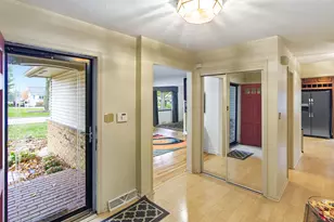 1539 Clubview Blvd S, Columbus, OH 43235 - Photo 27