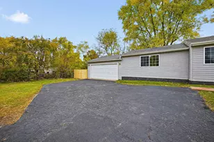 1830 Winding Hollow Dr, Columbus, OH 43223 - Photo 5