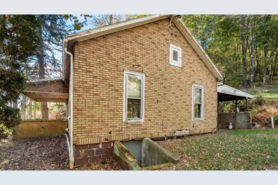 17967 Township Road 347, Coshocton, OH 43812 - Photo 5