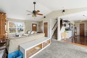 6048 Carmell Dr, Columbus, OH 43228 - Photo 7