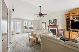 6048 Carmell Dr, Columbus, OH 43228 - Photo 3