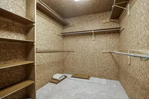 3055 Carriage Ln, Columbus, OH 43221 - Photo 31