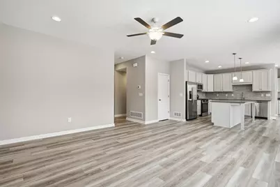 7914 Collins Drive, Reynoldsburg, OH 43068 - Photo 13