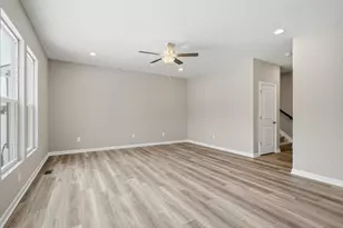 7914 Collins Dr, Reynoldsburg, OH 43068 - Photo 15