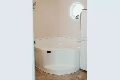 6244 London Groveport Road #8, Grove City, OH 43123 - Photo 11