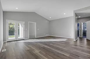 1583 Metcalfe Ave, Obetz, OH 43207 - Photo 13