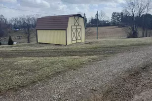 920 Hanna Ln, Londonderry, OH 45647 - Photo 23