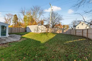 608 Henry St, Bellefontaine, OH 43311 - Photo 13