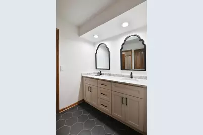 128 Green Springs Drive, Columbus, OH 43235 - Photo 45