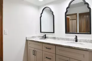 128 Green Springs Dr, Columbus, OH 43235 - Photo 45