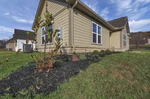 681 Woods Edge Ln, Newark, OH 43055 - Photo 41