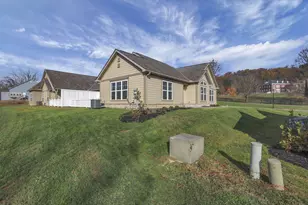 681 Woods Edge Ln, Newark, OH 43055 - Photo 47