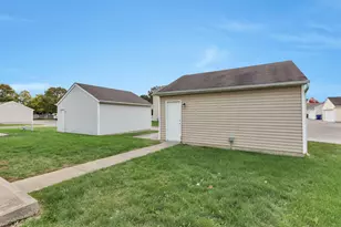5883 Ratification Dr, Galloway, OH 43119 - Photo 21