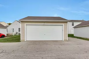 5883 Ratification Dr, Galloway, OH 43119 - Photo 23