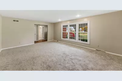 1315 Lynne Avenue, Bucyrus, OH 44820 - Photo 5