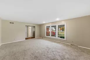 1315 Lynne Ave, Bucyrus, OH 44820 - Photo 5