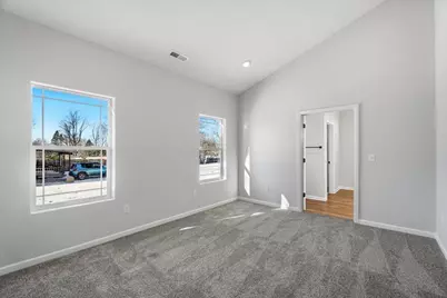 517 E Chillicothe Avenue, Bellefontaine, OH 43311 - Photo 9