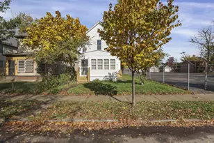 292 E Barthman Ave, Columbus, OH 43207 - Photo 3