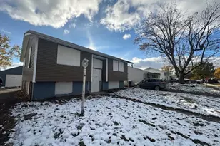 3997 Briggs Rd, Columbus, OH 43228 - Photo 3