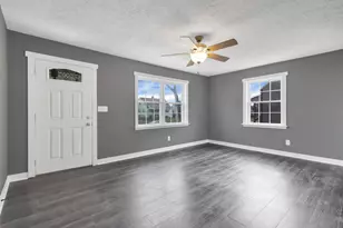 3583 Dresden St, Columbus, OH 43224 - Photo 3