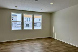 325 Rye St, Galloway, OH 43119 - Photo 7