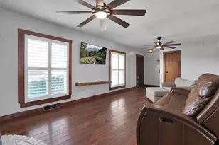 11219 Dingess Rd, Circleville, OH 43113 - Photo 9