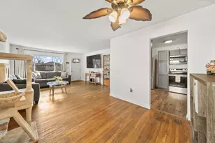 4057 Estates Pl, Columbus, OH 43224 - Photo 9