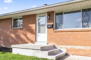 4057 Estates Pl, Columbus, OH 43224 - Photo 5