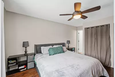 2051 Tuckaway Court, Columbus, OH 43228 - Photo 17