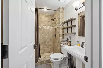 2051 Tuckaway Court, Columbus, OH 43228 - Photo 19