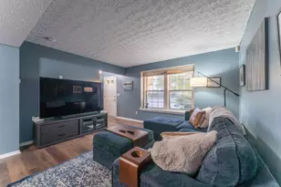 3854 Deer Knoll Dr, Columbus, OH 43230 - Photo 5