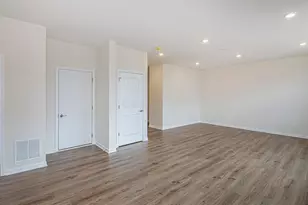 1315 Webb Dr, Lockbourne, OH 43137 - Photo 9