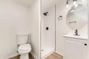 202 Calahan Rd, Columbus, OH 43207 - Photo 23