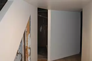 85 Stornoway Dr W, Columbus, OH 43213 - Photo 21