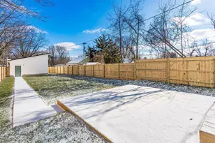 172 Whitethorne Ave, Columbus, OH 43223 - Photo 27