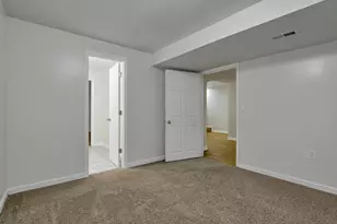 1124 Barlowe Run Dr, Blacklick, OH 43004 - Photo 25