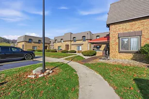 625 Country Club Dr, Newark, OH 43055 - Photo 3