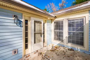 488 Three Oaks Ct, Columbus, OH 43230 - Photo 7