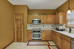 318 Linden Cir, Pickerington, OH 43147 - Photo 15