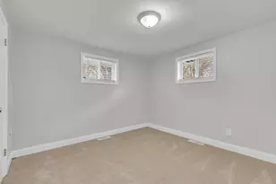 2923 Azelda St, Columbus, OH 43224 - Photo 15