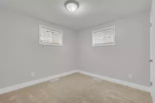 2923 Azelda St, Columbus, OH 43224 - Photo 17