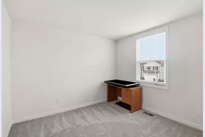 365 Ravensdale Place, Galloway, OH 43119 - Photo 17