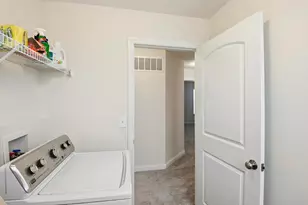 365 Ravensdale Pl, Galloway, OH 43119 - Photo 59