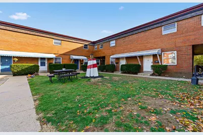 4637 Hilton Avenue, Columbus, OH 43228 - Photo 9