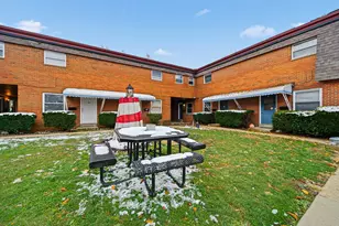 4637 Hilton Ave, Columbus, OH 43228 - Photo 5