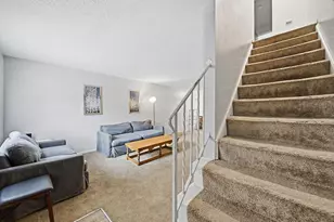 4637 Hilton Ave, Columbus, OH 43228 - Photo 35